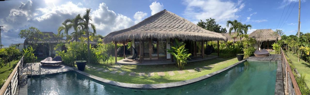 La Reserva Villas Bali Jimbaran Extérieur photo